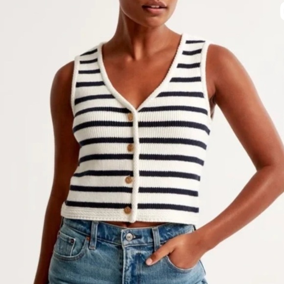 Abercrombie & Fitch Sleeveless Knit Striped Top - Picture 2 of 6